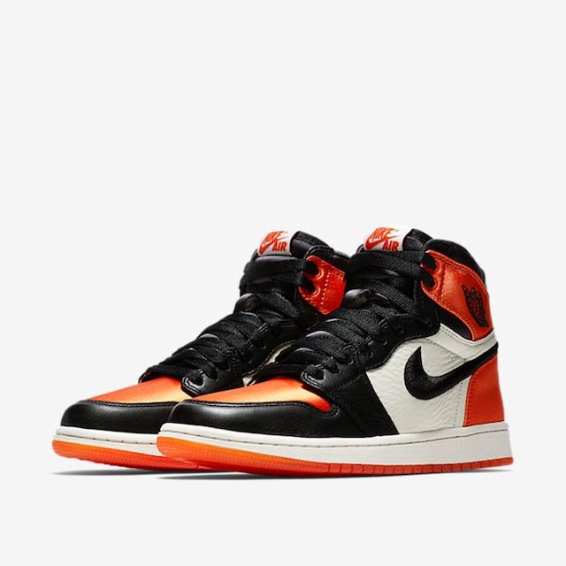 【23.5cm】AIR JORDAN 1 SHATTERED BACKBOARDスニーカー