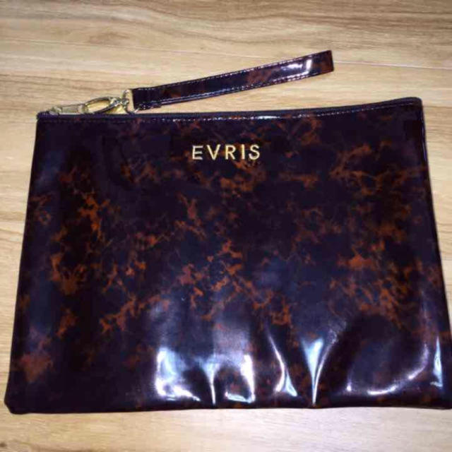 EVRIS(エヴリス)のEVRIS 完売シリーズべっ甲クラッチバック レディースのバッグ(クラッチバッグ)の商品写真