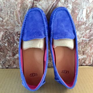 アグ(UGG)の大幅お値下げ！！UGG ワンポイント靴(スリッポン/モカシン)