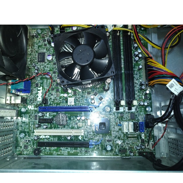 DELL(デル)のミニタワーPC  Dell Optiplex 7010(メモリ欠品) スマホ/家電/カメラのPC/タブレット(デスクトップ型PC)の商品写真