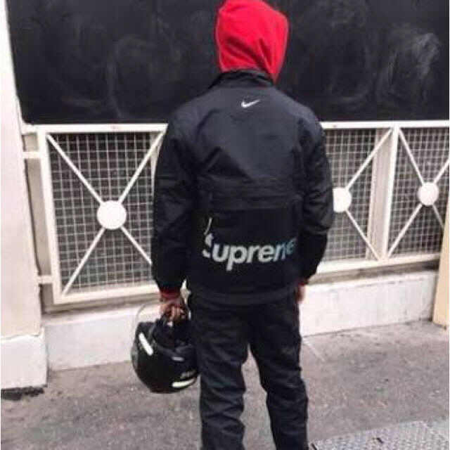 ナイキ  シュプリーム Supreme トラックジャケット