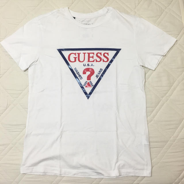 GUESS(ゲス)のGUESS Tシャツ レディースのトップス(Tシャツ(半袖/袖なし))の商品写真