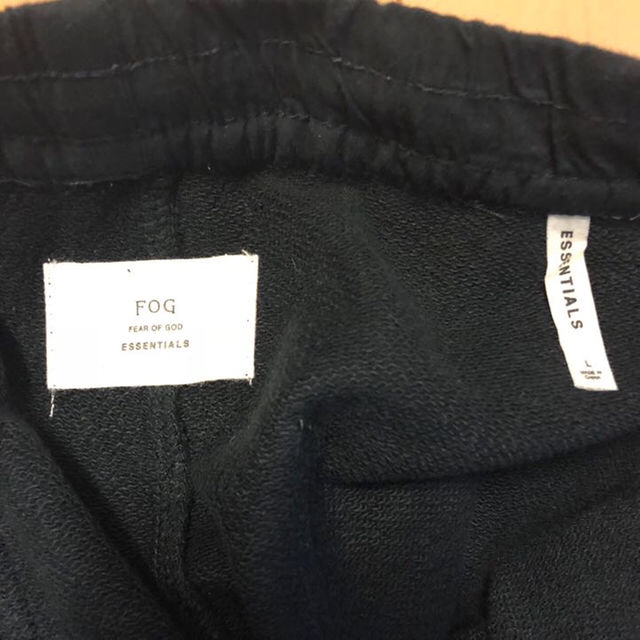 FEAR OF GOD(フィアオブゴッド)のESSENTIALS FOG DRAWING PANTS スウェット パンツ メンズのパンツ(サルエルパンツ)の商品写真