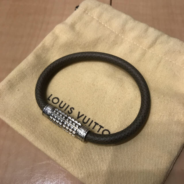 LOUIS VUITTON(ルイヴィトン)の☆値下げ☆LOUIS VUITTON     men's  ブレスレット  メンズのアクセサリー(ブレスレット)の商品写真