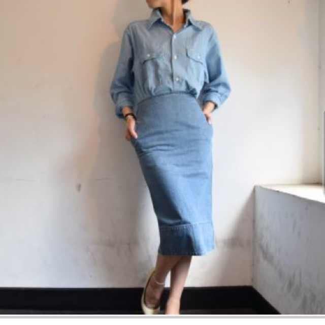 MADISONBLUE - MADISONBLUE SOFIE DENIM TIGHT SKIRT 新品!の MADISONBLUE - MADISONBLUE SOFIE DENIM TIGHT SKIRT 新品!の