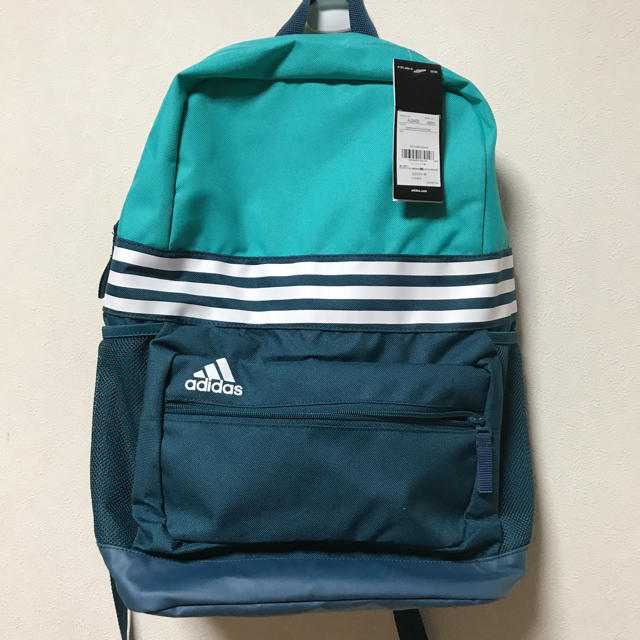 adidas(アディダス)の新品 adidas アディダス  リュック グリーン系  ライン白   大きさS レディースのバッグ(リュック/バックパック)の商品写真