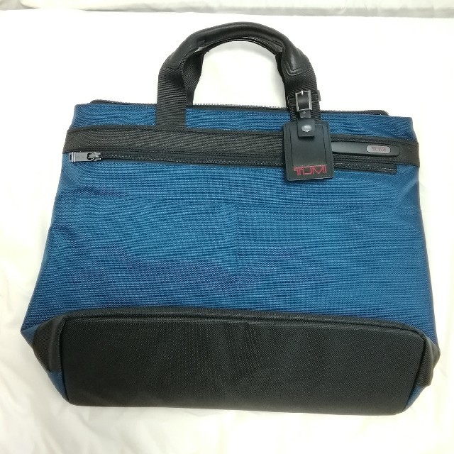 TUMI - 新品未使用TUMI トゥミ コンパニオントートバッグ ネイビ