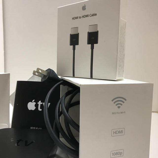 Apple(アップル)のApple TV (第 3 世代) 中古品 リモコン無し 2014年購入品おまけ スマホ/家電/カメラのテレビ/映像機器(その他)の商品写真