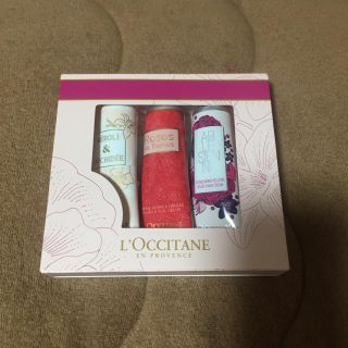 ロクシタン(L'OCCITANE)のL'OCCITANE ロクシタン   ブルーミングハンドコレクション(ハンドクリーム)