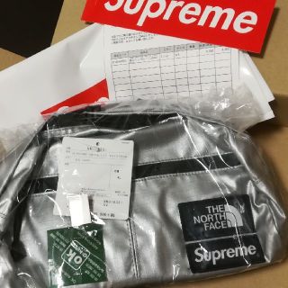 シュプリーム(Supreme)のsupreme  north face  シルバー bag (ウエストポーチ)