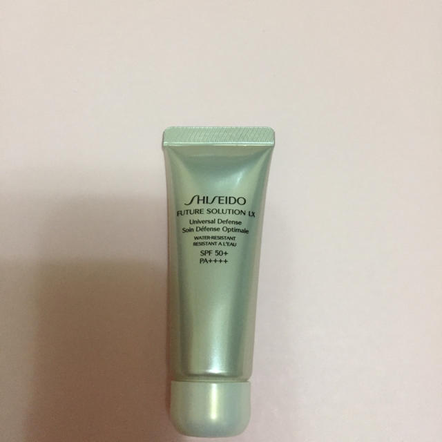 SHISEIDO (資生堂)(シセイドウ)の資生堂 フューチャーソリューションLX ユニバーサル ディフェンス 15g コスメ/美容のベースメイク/化粧品(その他)の商品写真