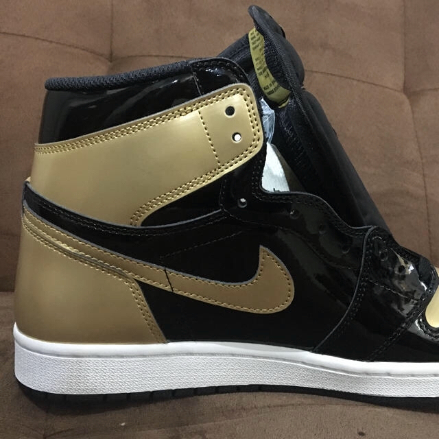 NIKE(ナイキ)の傷有 US11 込 NIKE AIR JORDAN 1 GOLD TOE メンズの靴/シューズ(スニーカー)の商品写真