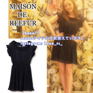 メゾンドリーファー(Maison de Reefur)の【美品】メゾンドリーファー ドットプリーツワンピース ネイビー(ひざ丈ワンピース)