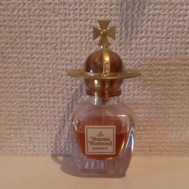 Vivienne Westwood(ヴィヴィアンウエストウッド)のブドワール ♡ フリル最安値 コスメ/美容の香水(香水(女性用))の商品写真