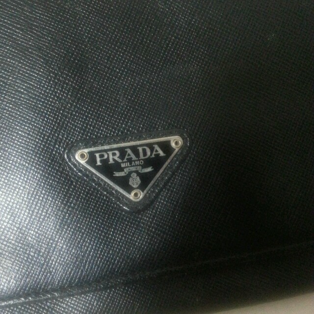 PRADA(プラダ)のPRADA 財布 レディースのファッション小物(財布)の商品写真