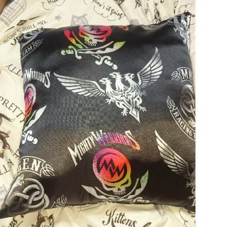 Exile Tribe ハイアンドロー ロゴクッションの通販 By ユキミチ S Shop エグザイル トライブならラクマ