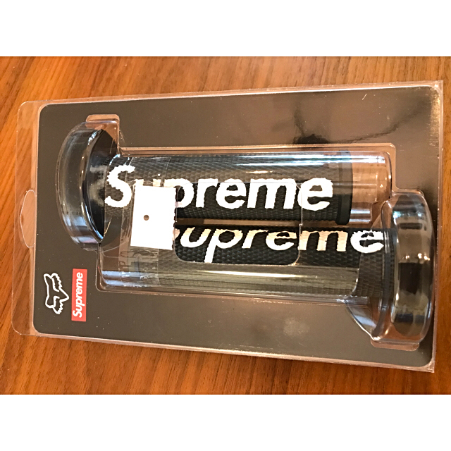 18ss Supreme Fox Racing Moto Hand Grip 18ss Supreme Fox Racing Moto Hand Grip