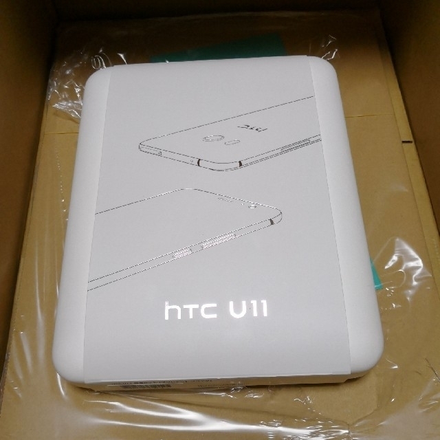 HTC(ハリウッドトレーディングカンパニー)の【SIMフリー新品】htc U11  601HT
 スマホ/家電/カメラのスマートフォン/携帯電話(スマートフォン本体)の商品写真