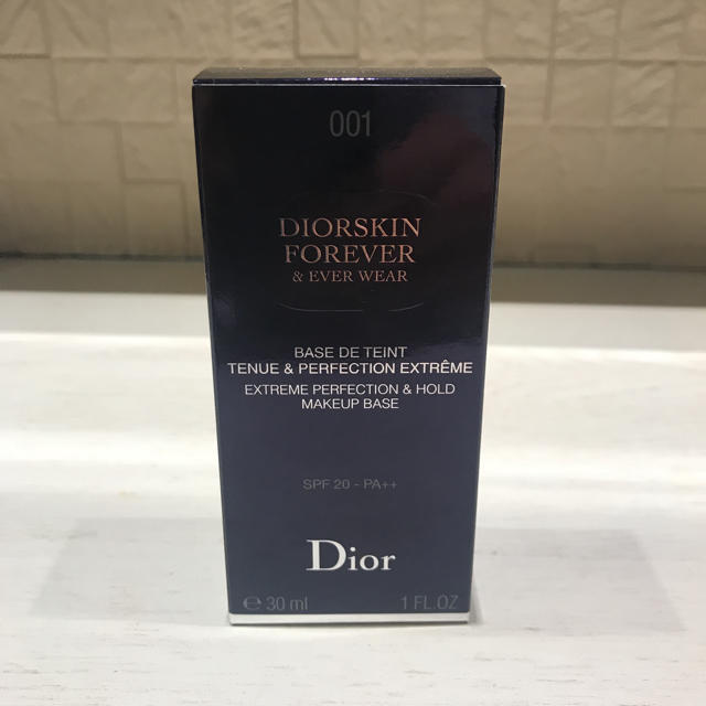 Dior(ディオール)のDior スキンフォーエヴァー&エヴァーベース 001 コスメ/美容のベースメイク/化粧品(化粧下地)の商品写真