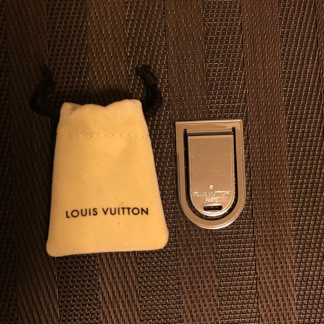 LOUIS VUITTON(ルイヴィトン)のルイヴィトン マネークリップ メンズのファッション小物(マネークリップ)の商品写真