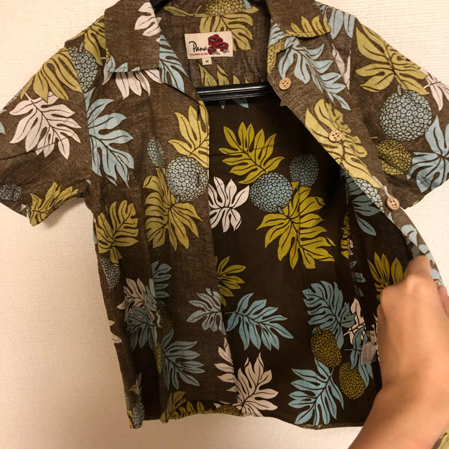 アロハシャツ ブラウン 半袖 レディースのトップス(シャツ/ブラウス(半袖/袖なし))の商品写真