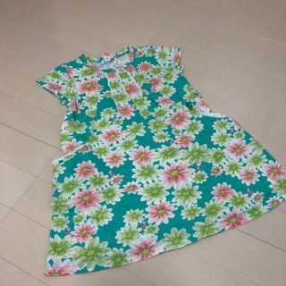 ニットプランナー(KP)のQianruさま専用！KP 花柄ワンピース サイズ110(ワンピース)