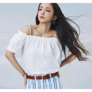 エイチアンドエム(H&M)の安室奈美恵 h&m コラボ オフショルトップス(Tシャツ(半袖/袖なし))