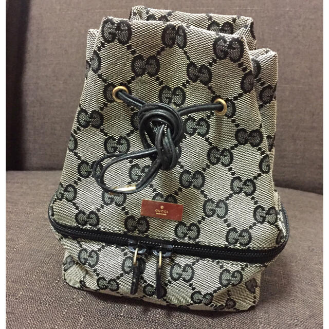 Gucci(グッチ)のGUCCI 巾着 ポーチ アクセサリー 小物入れ レディースのファッション小物(ポーチ)の商品写真