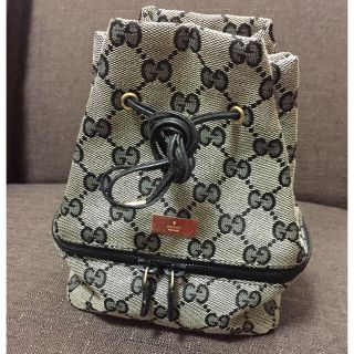 グッチ(Gucci)のGUCCI 巾着 ポーチ アクセサリー 小物入れ(ポーチ)