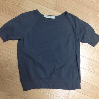 ミュウミュウ(miumiu)のmiumiu グレー トップス sale(Tシャツ(長袖/七分))