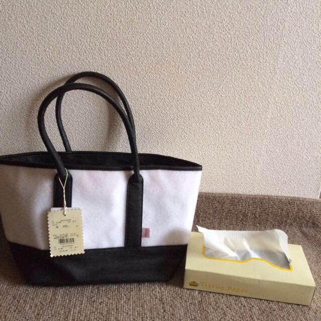 merry jenny(メリージェニー)の新品タグ付きbag♡ レディースのバッグ(ハンドバッグ)の商品写真