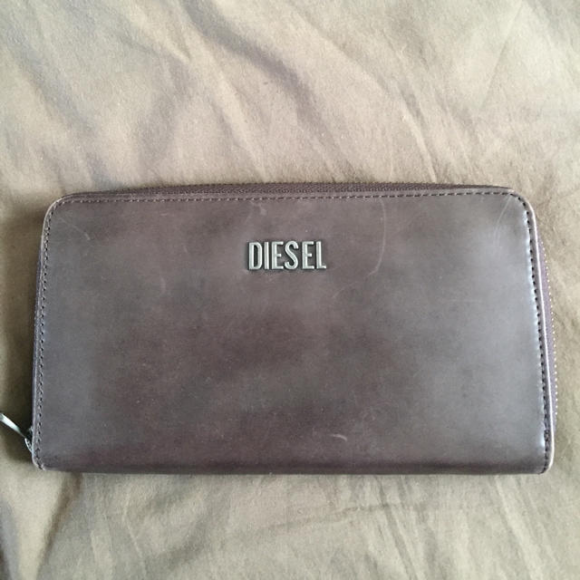 DIESEL(ディーゼル)のDIESEL 長財布 レディースのファッション小物(財布)の商品写真