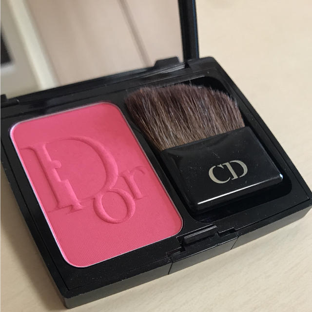 Christian Dior(クリスチャンディオール)の【専用枠】ディオール チーク 881 コスメ/美容のベースメイク/化粧品(チーク)の商品写真