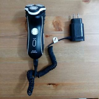 フィリップス(PHILIPS)の※最終お値下げ中‼　フィリップス　電動カミソリ　中古(メンズシェーバー)