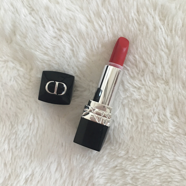 Dior(ディオール)のDior リップ 赤 新品 シャネル マック ysl 口紅 ディオール 人気 コスメ/美容のベースメイク/化粧品(口紅)の商品写真