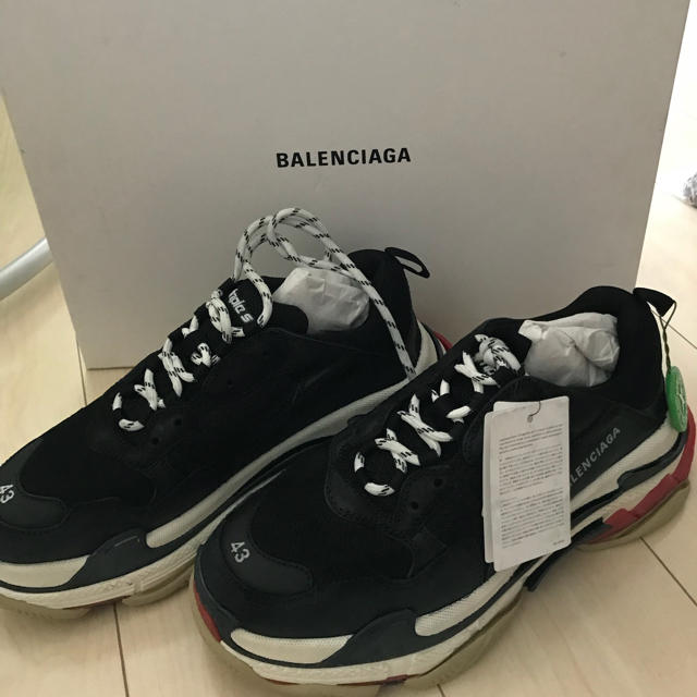 Balenciaga(バレンシアガ)の鑑定済みBALENCIAGA Triple S バレンシアガトリプルs 43  メンズの靴/シューズ(スニーカー)の商品写真