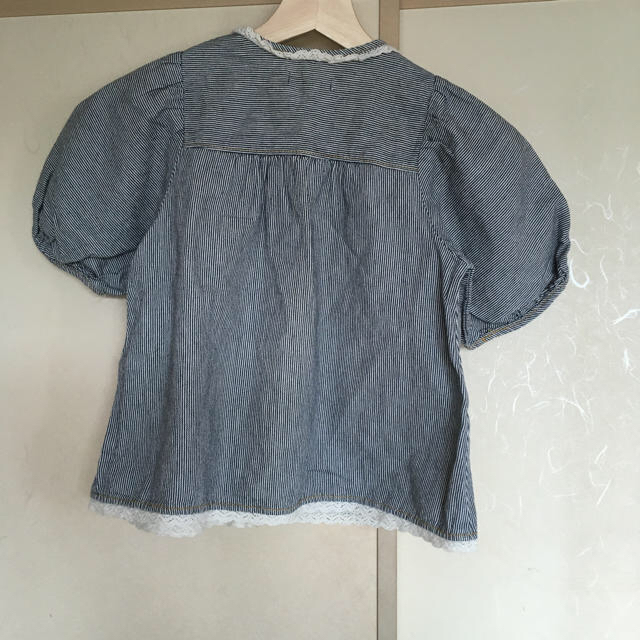 HusHush(ハッシュアッシュ)のhushushバルーンスリーブシャツ120 キッズ/ベビー/マタニティのキッズ服女の子用(90cm~)(ジャケット/上着)の商品写真