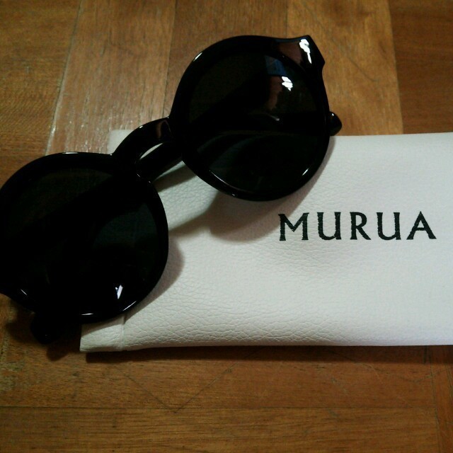 MURUA(ムルーア)のMURUAサングラス レディースのファッション小物(サングラス/メガネ)の商品写真