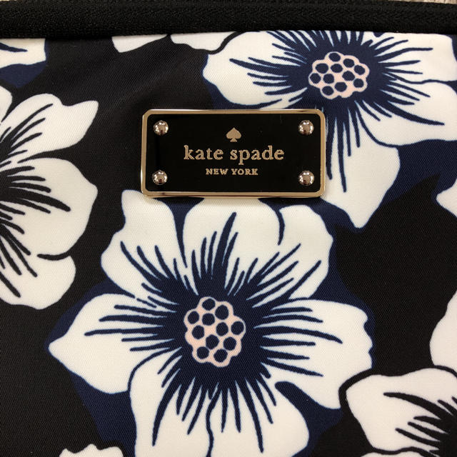 kate spade new york(ケイトスペードニューヨーク)のケイトスペード  PCケース  未使用新品 スマホ/家電/カメラのPC/タブレット(その他)の商品写真