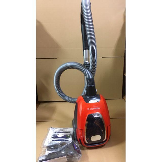 Electrolux - 値下げ6/5まで【店頭展示品・箱無】Electrolux掃除機クリーナーオレンジ