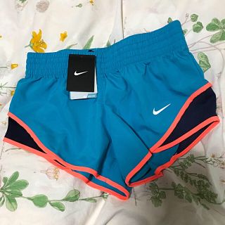 ナイキ(NIKE)のフィットネス用パンツ (その他)