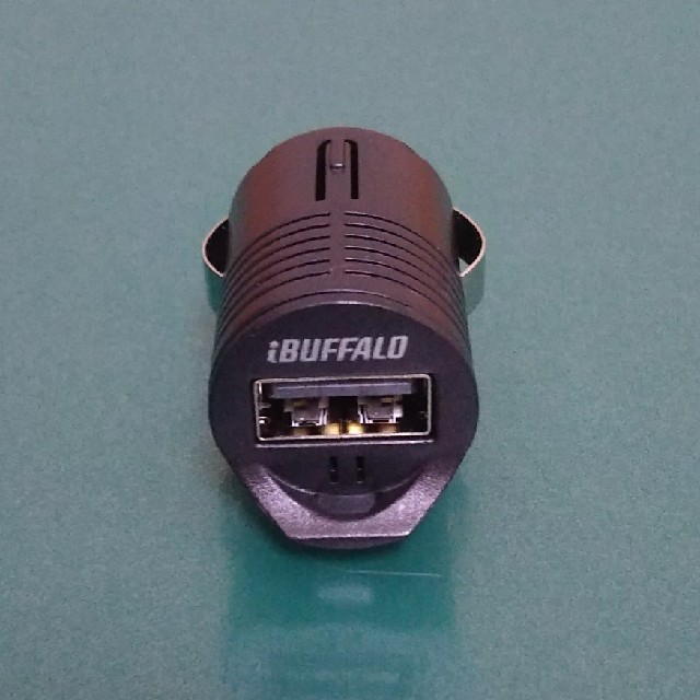 Buffalo(バッファロー)のUSB シガーチャージャー 急速充電 2A バッファロー   スマホ/家電/カメラのスマートフォン/携帯電話(バッテリー/充電器)の商品写真