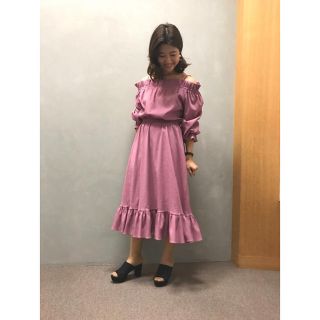 ランダ(RANDA)の【なっち様専用♡】フリルオフショルダーワンピース RANDA(ひざ丈ワンピース)