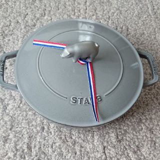 【staub】アニマルノブ付ブレイザーソテーパン グラファイトグレー 24cm