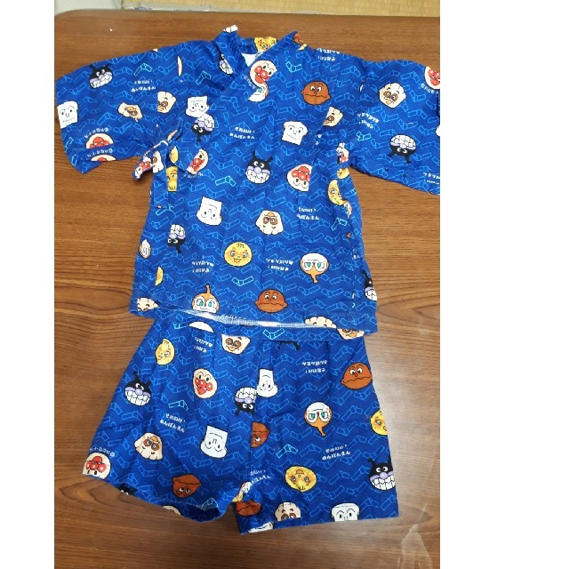 アンパンマン　甚平　90　男の子 キッズ/ベビー/マタニティのキッズ服男の子用(90cm~)(甚平/浴衣)の商品写真