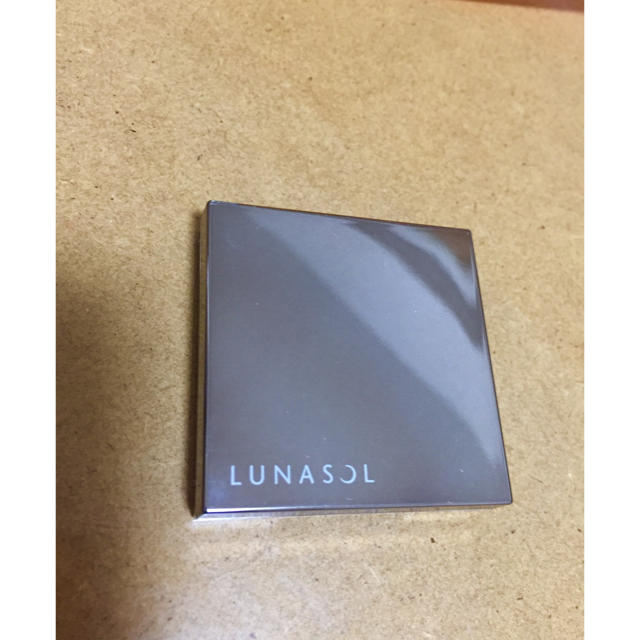 LUNASOL(ルナソル)のルナソル アイリッドベースN コスメ/美容のベースメイク/化粧品(コントロールカラー)の商品写真