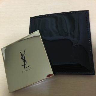 イヴサンローランボーテ(Yves Saint Laurent Beaute)の【100円値下げ】サンローラン コンパクトミラー ケース入り(ミラー)