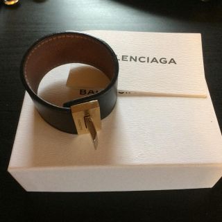 バレンシアガ(Balenciaga)のbalenciaga レザーバングル(ブレスレット)