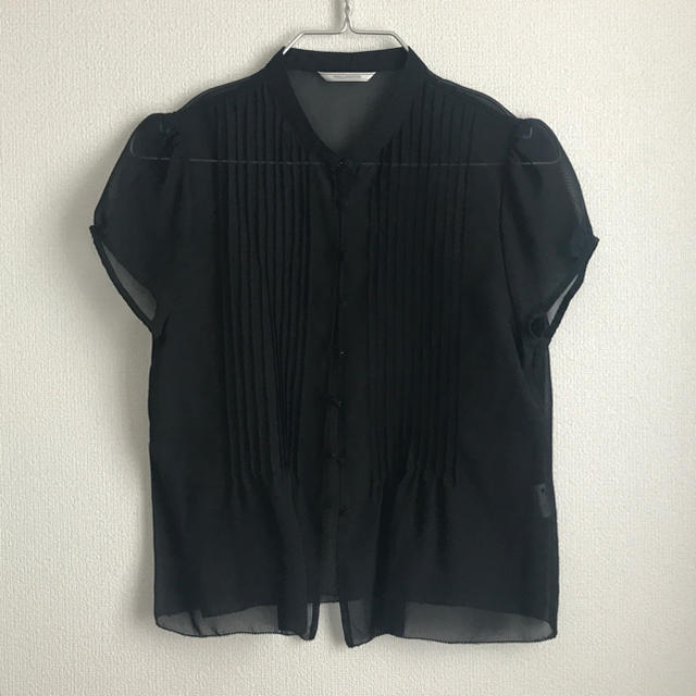ブラック 半袖 ブラウス シャツ レディースのトップス(シャツ/ブラウス(半袖/袖なし))の商品写真