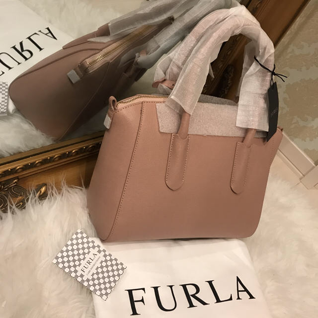 FURLA ♡TESSA大人気カラー★ピンクベージュ